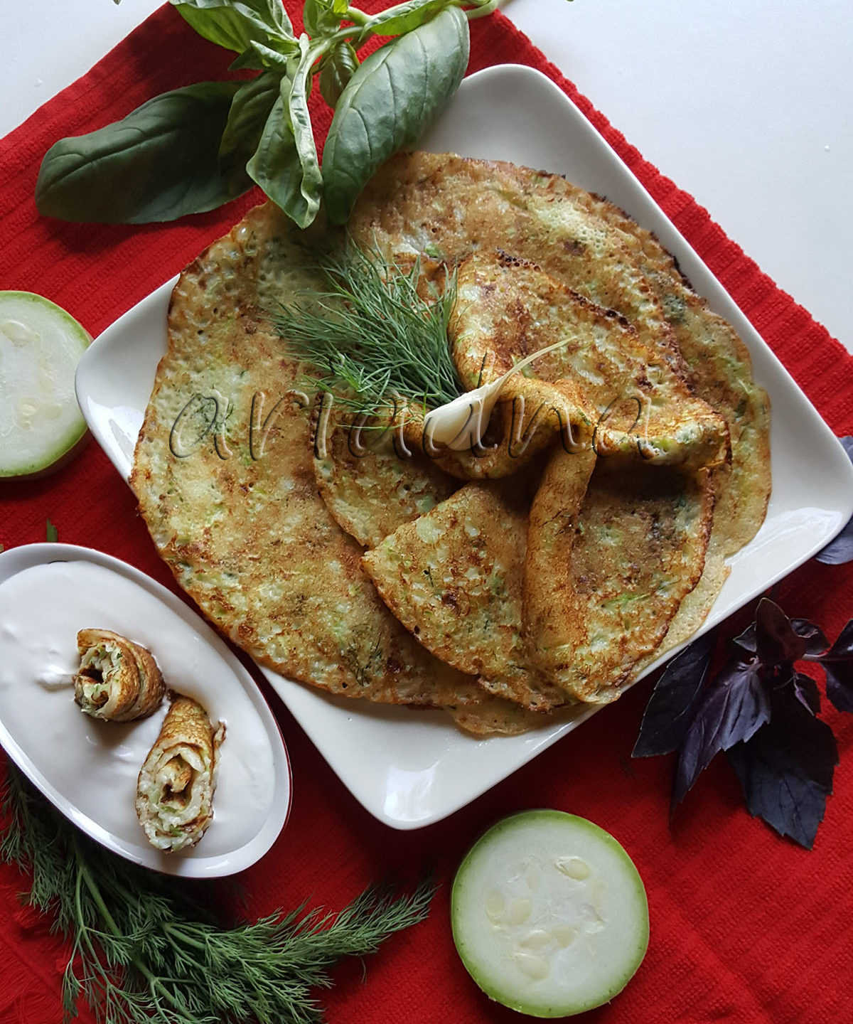 Кабачковые блины с сыром и зеленью