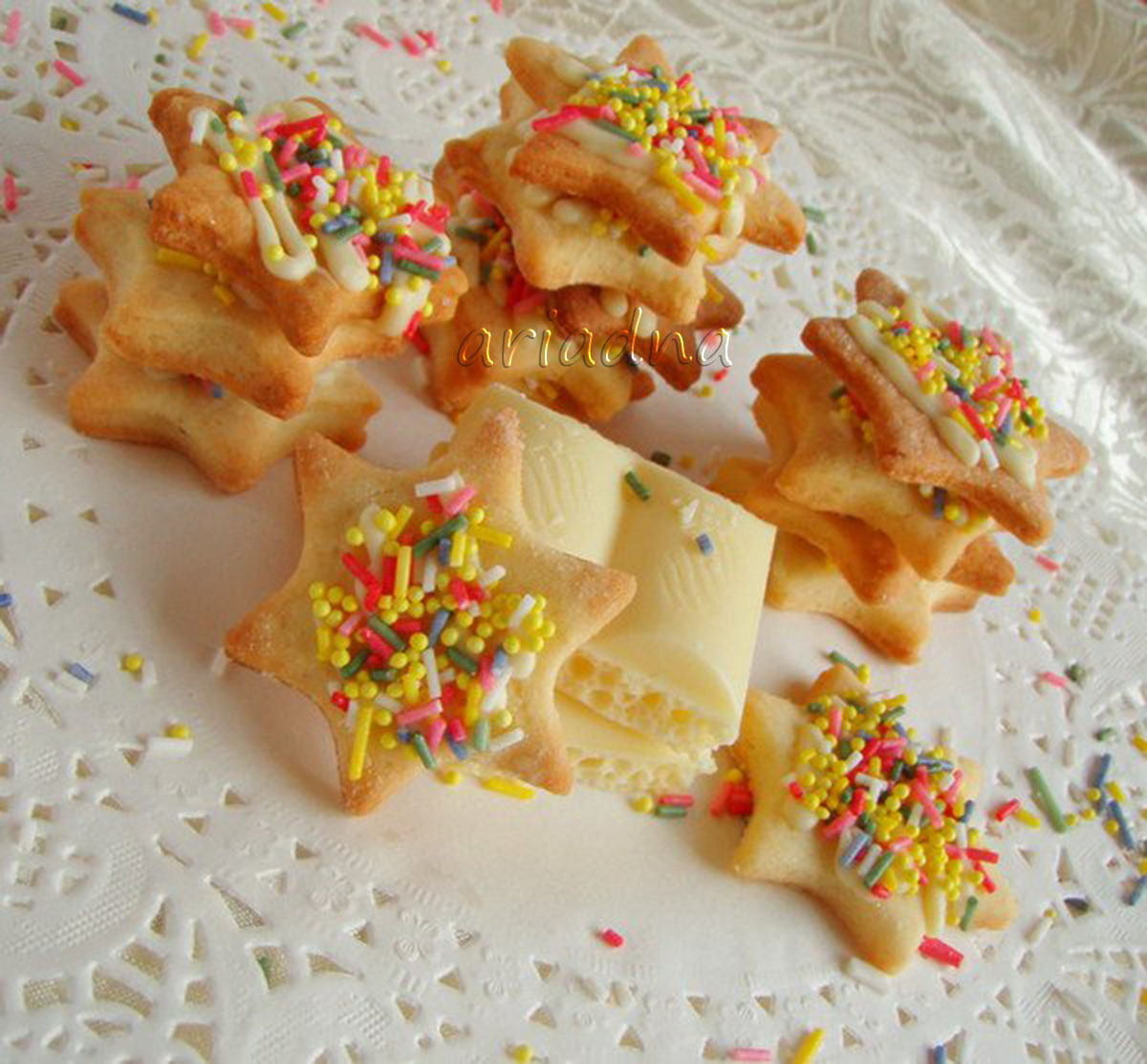 Biscotti con cioccolato bianco e codette