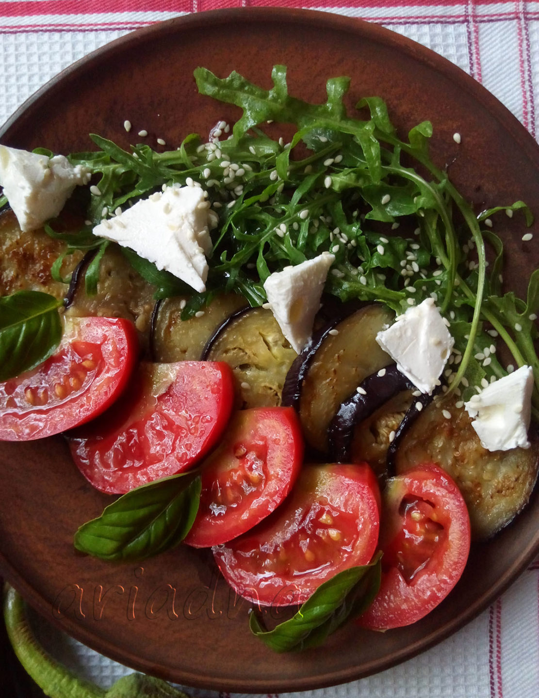 Antipasto con verdure e feta