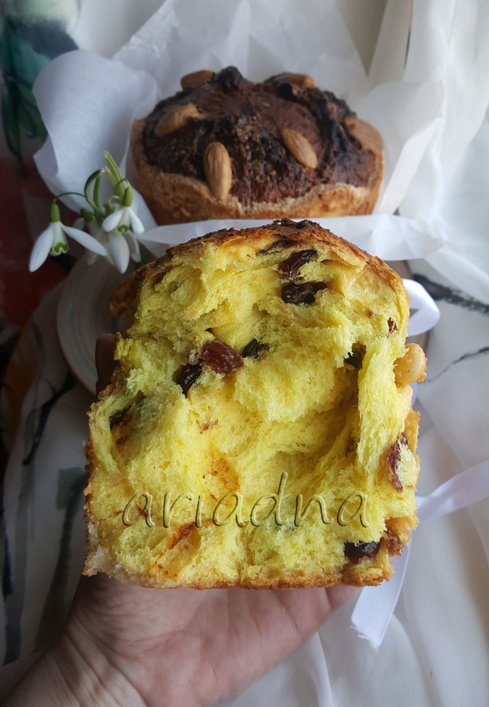 Ryazhenka Easter Kulich with Raisins and Cranberries